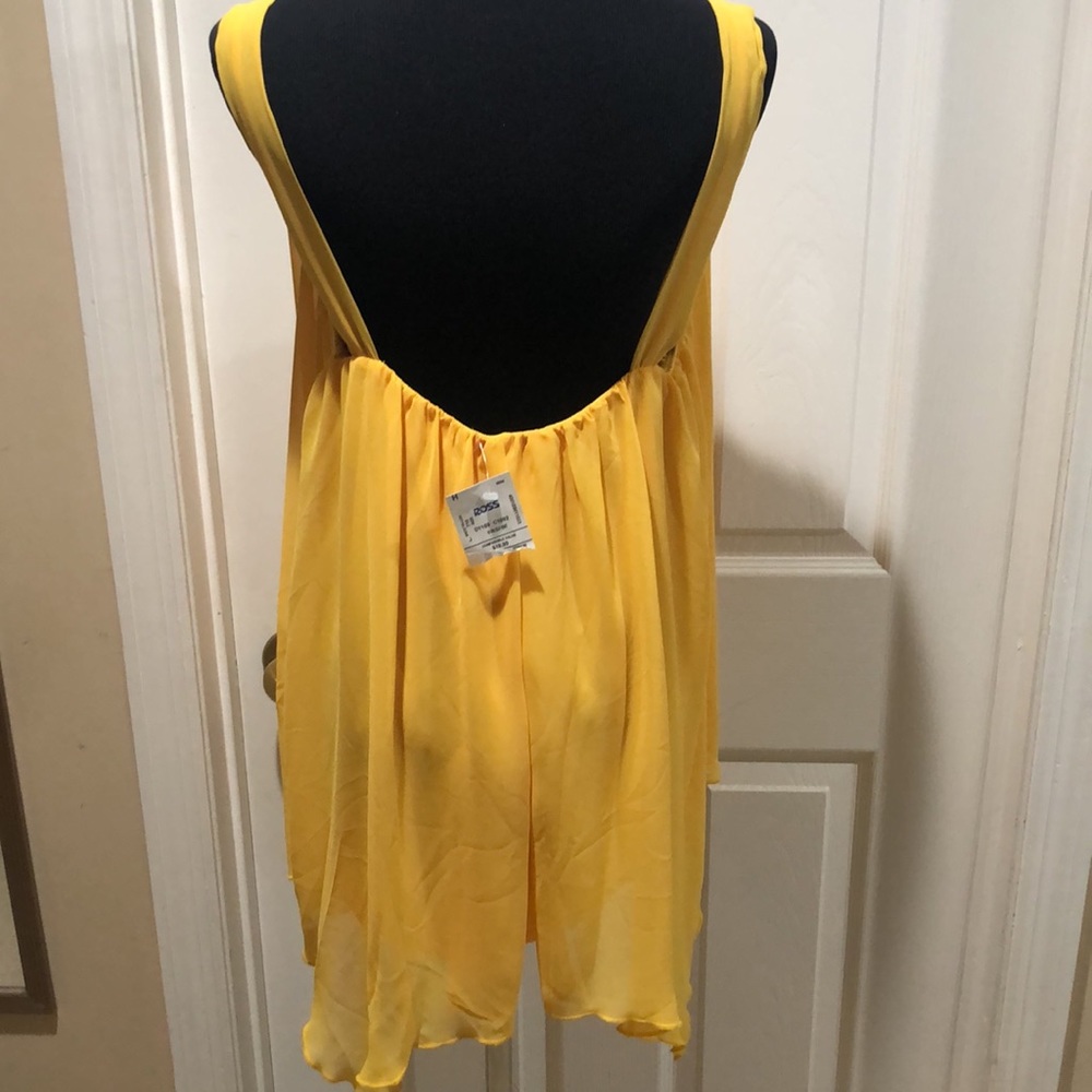 Yellow Top - Picture 4 of 8